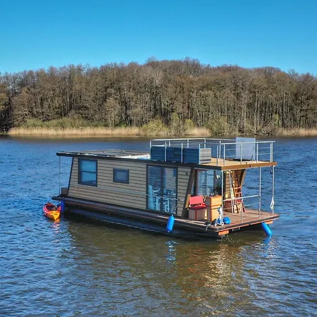 Hausboot Woma D12 Dawn Úszó hotel Fürstenberg-Havel