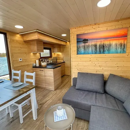 Úszó hotel Hausboot Woma D12 Dawn Fürstenberg-Havel